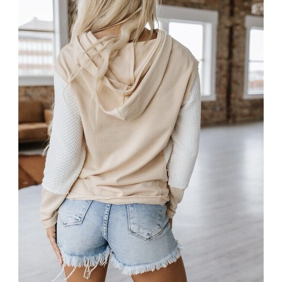 NWT Liam & Co Hudson‎ Textured Sleeve Raw Hem Hoodie Size Small White Parchment - Picture 9 of 11